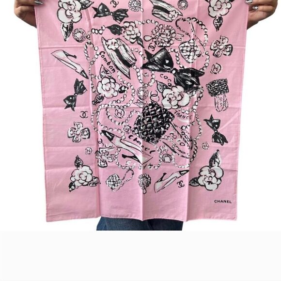 HP AUTHENTIC CHANEL ICONIC CC COCOMARK PINK & BLACK SYMBOLS SCARF/ HEADBAND - Picture 1 of 9